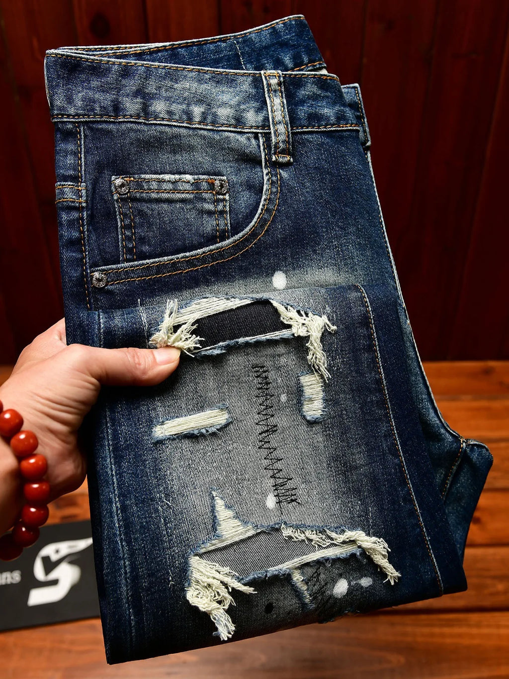 High end nostalgic jeans for men, slim fit with small holes, patches scraped, inkjet street trend, elastic retro denim pants