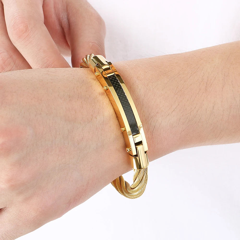 Men's Curved Carbon Fiber Wrap Bracelet