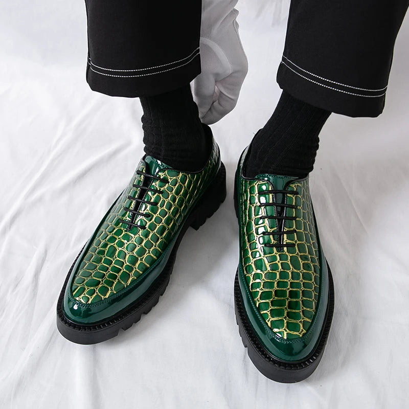 New high-end and trendy pointed-toe leather shoes