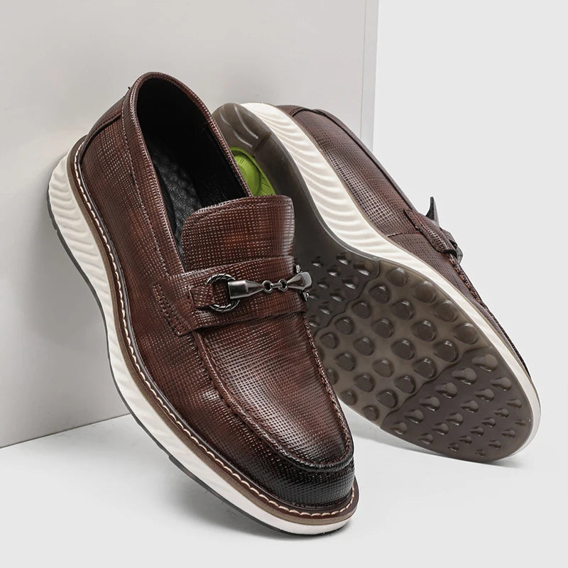 New Arrival Male Loafers Hot-selling Men's Casual Shoes Anti-Slip Slip-On Flats Comfortable Leather Driving Shoes Soft Moccasins