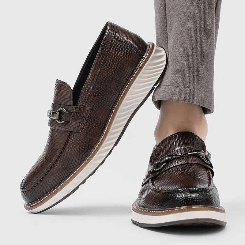 New Arrival Male Loafers Hot-selling Men's Casual Shoes Anti-Slip Slip-On Flats Comfortable Leather Driving Shoes Soft Moccasins