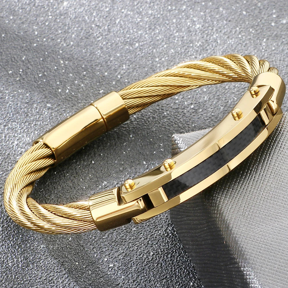 Men's Curved Carbon Fiber Wrap Bracelet