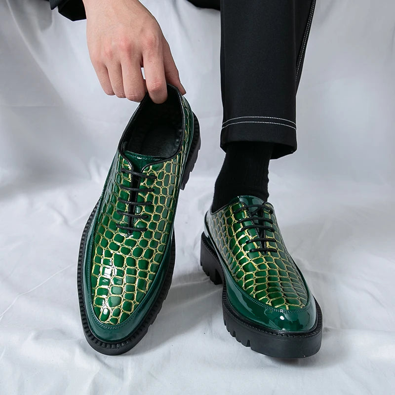New high-end and trendy pointed-toe leather shoes