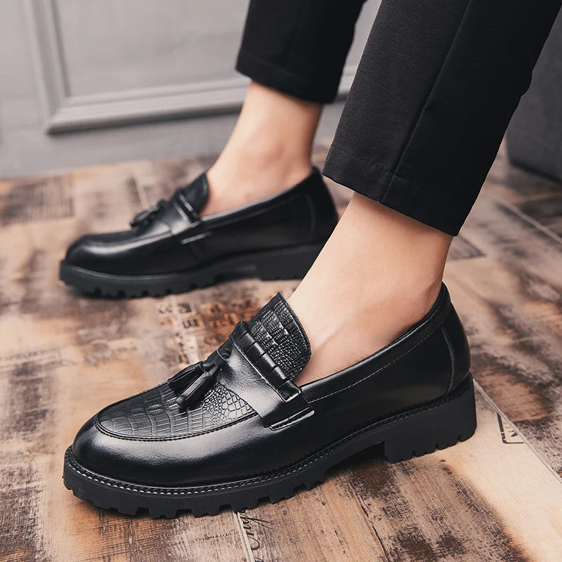 Classic Brogues Leather Shoes Men Chunky Tassel Loafers Man Casual Business Shoes Men Dress Office Social Leather Shoes Male